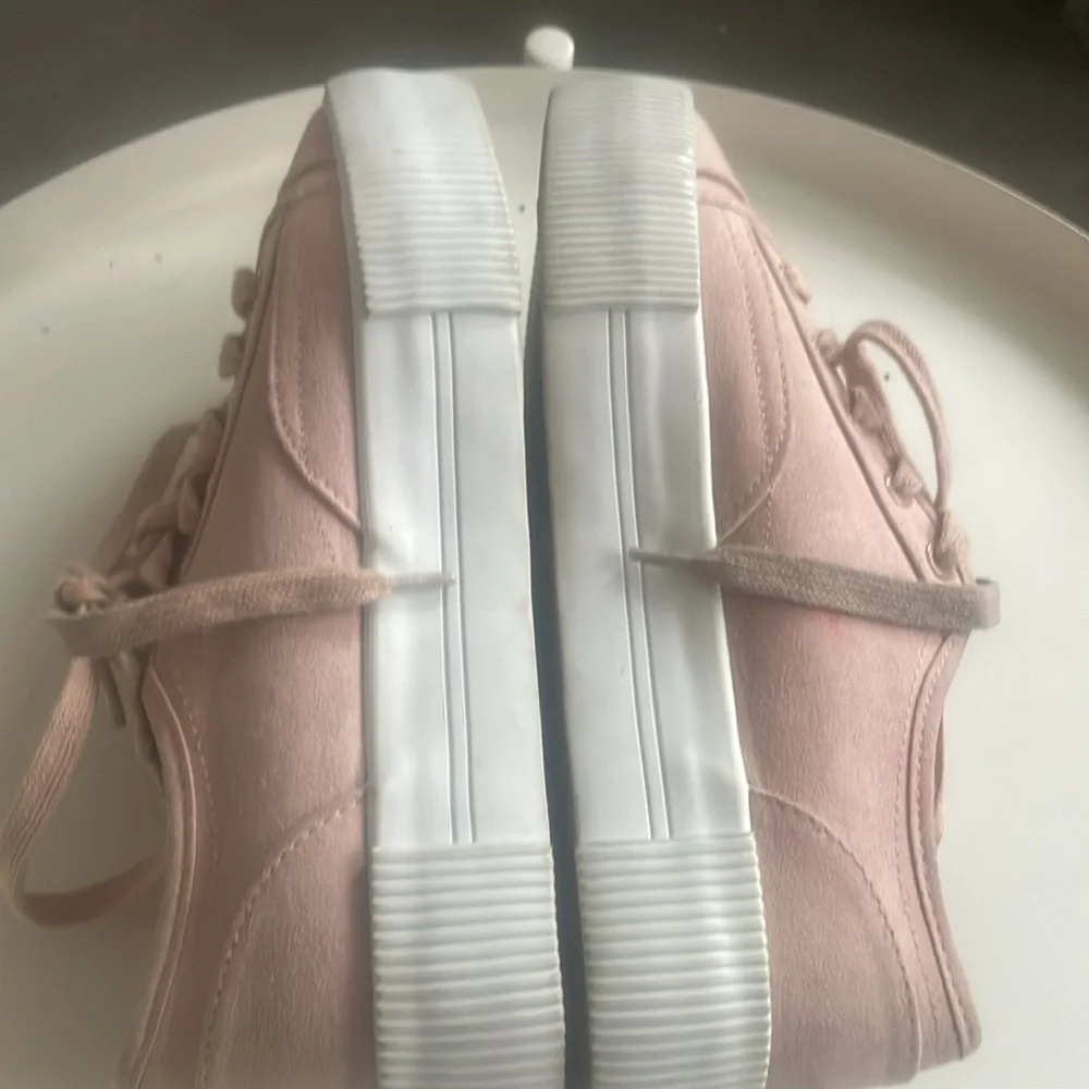 H &M by Divided NWOT Platform Sneakers - Picture 12 of 17